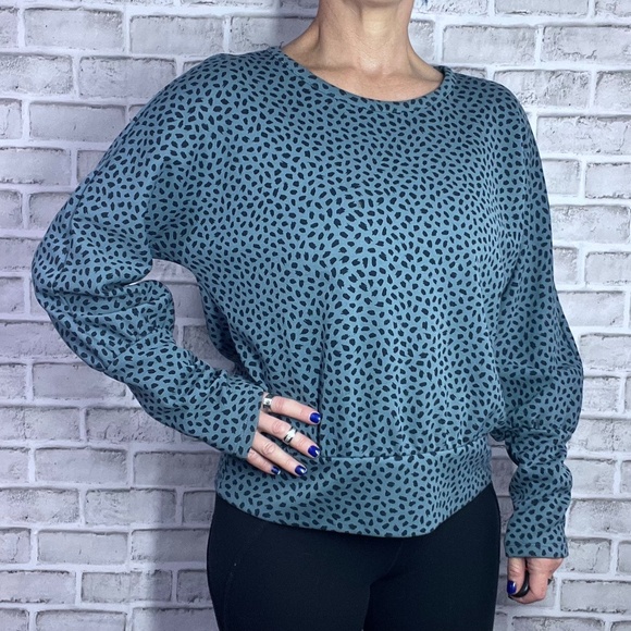 Like New |•ANN TAYLOR•| Graphic Long Sleeve Top - Picture 4 of 7